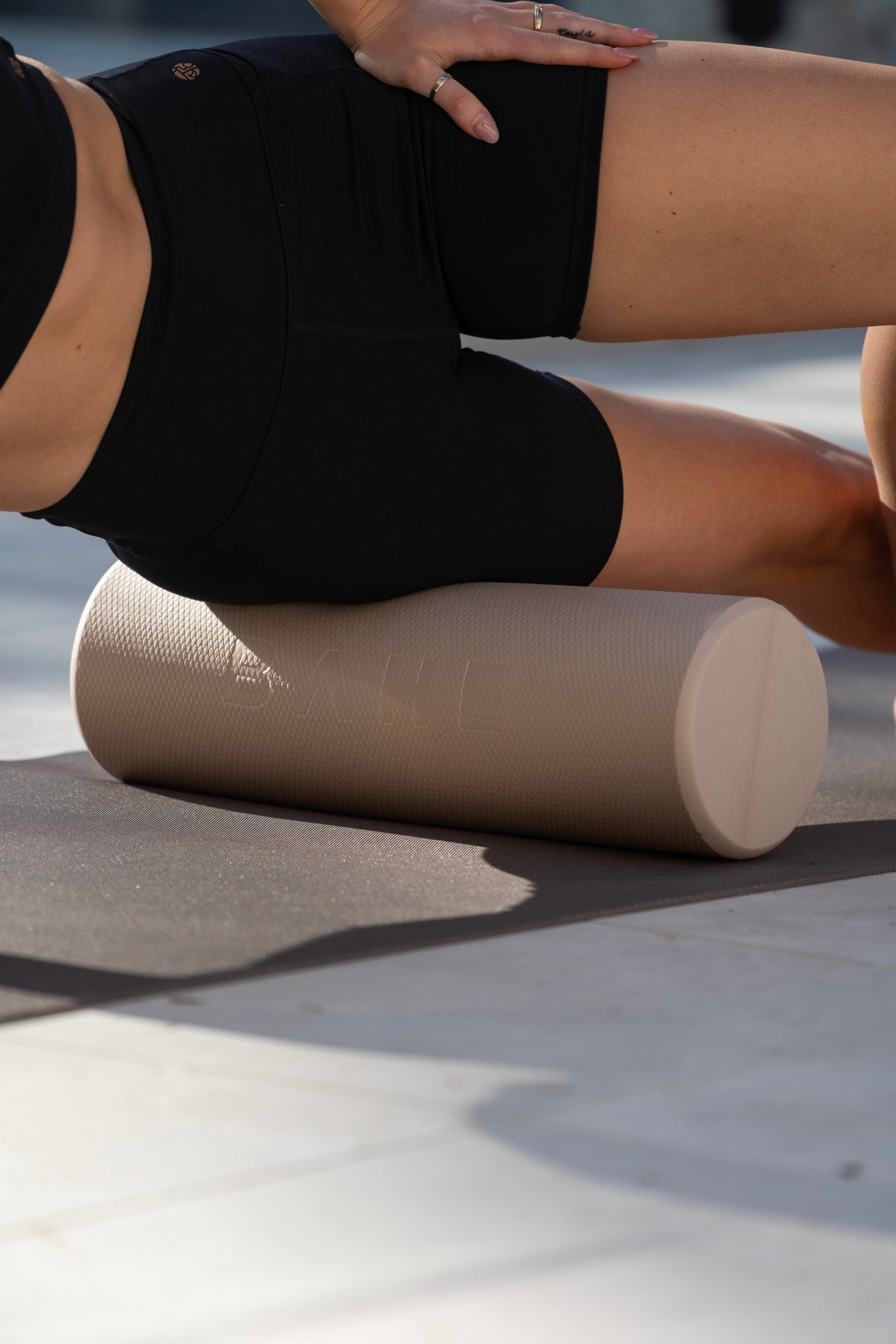 SOOTHE & RESTORE PRIME ROLLER 45CM